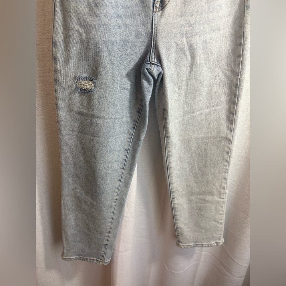 Risen High Rise Distresed Crop‎ Straight Denim Jeans Light Wash Size 7/28 0437 - Picture 3 of 10